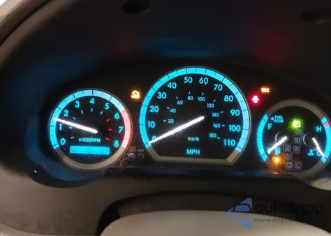 2004 Toyota Sienna Le z USA, uszkodzony, nr VIN 5TDBA23C34S007356